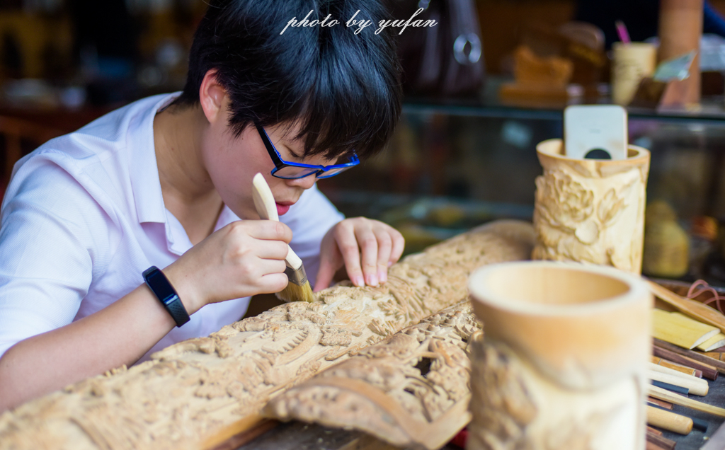 木雕石雕见得多了，竹雕你有没有亲身感受一下？