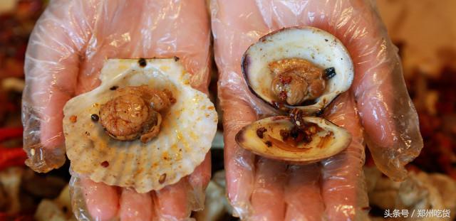 几个意思？去郑州南阳路吃海鲜,服务员你把菜倒桌上就跑？