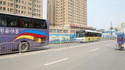 几个意思？去郑州南阳路吃海鲜,服务员你把菜倒桌上就跑？