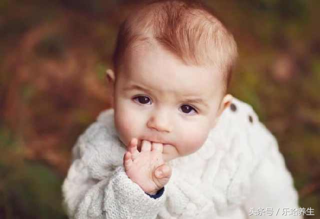 新手妈妈必看宝宝皮肤干燥的原因,宝宝皮肤干燥妈咪巧应对