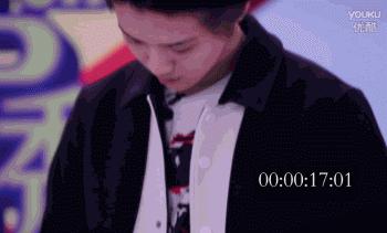 鹿晗当校草有多爽,鹿晗全能鹿校草唱歌跳舞织毛衣