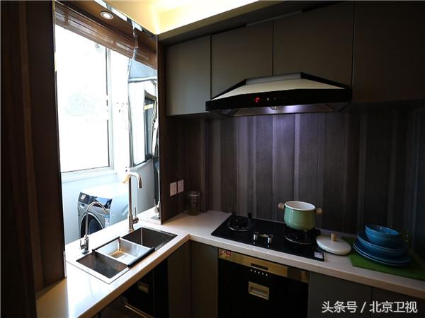 奇葩户型50平米改造两室一厅,奇葩户型改造多阳台