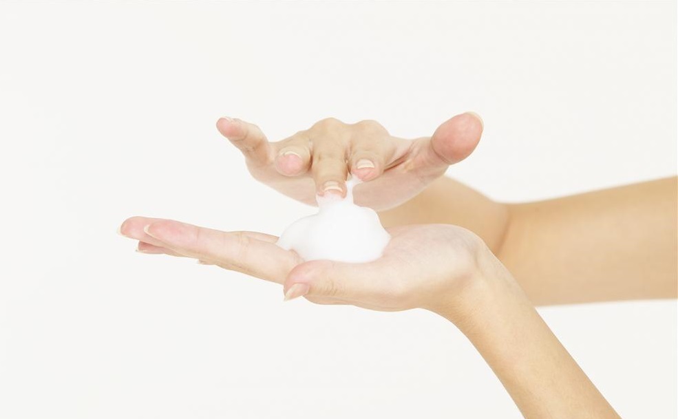 耳机线发黄可以洗白吗,苹果耳机线发黄怎么清洗