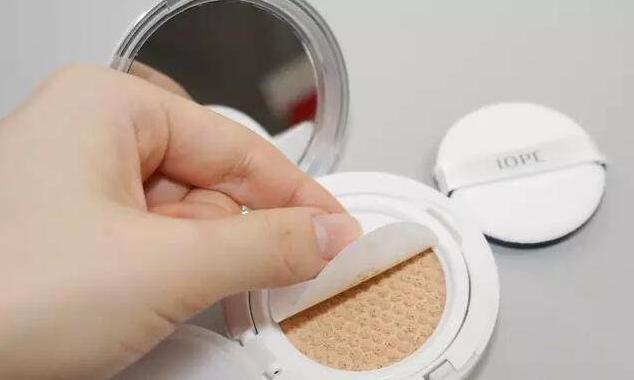 韩国iope气垫粉底好用吗,韩国iope气垫自然款