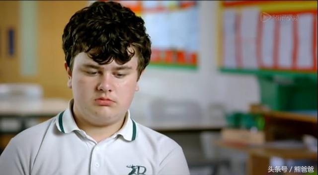 如何让小孩写字工整,怎样使孩子写字能一笔写对了