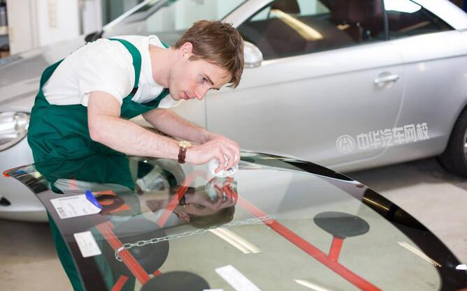二手车评估漆面,汽车前挡风玻璃修复价格表