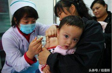 五岁孩子打针哭闹表情,小孩打针时搞笑的表情