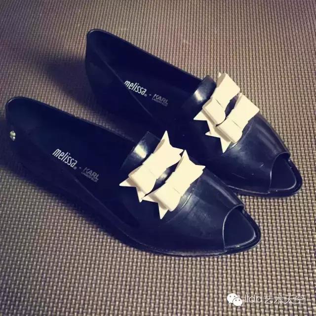 每天分享一双鞋,分享每日鞋子