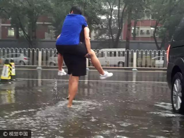 淋雨后第二天会怎么样,淋雨后一定要做的事