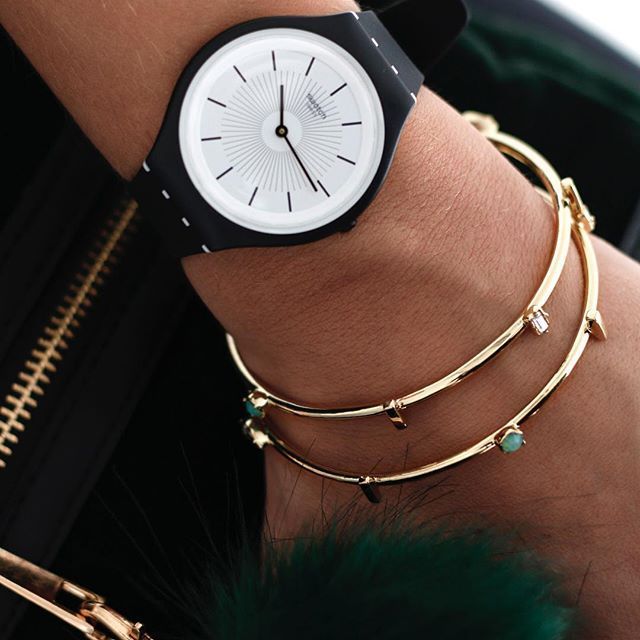 简约手表白盘黑带,简约手表装饰