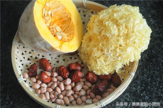 这个猪不吃的食材，却是补血佳品，每天一碗，吃出满脸的胶原蛋白