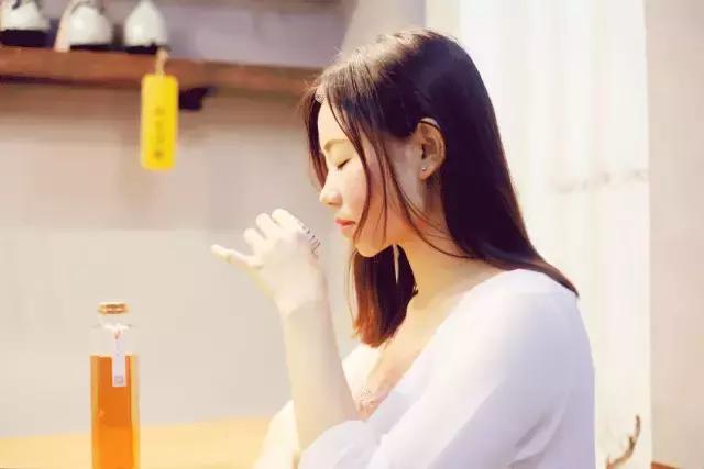 三个长沙文青用一壶桃花酒将冬瓜山的“*欲肉**”酿成一缕清香！