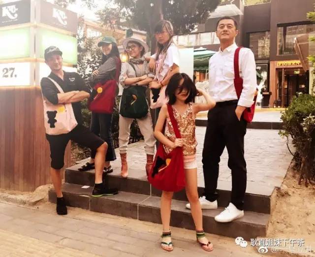 李嫣Style！王菲李亚鹏女儿变身超模05后都出来闯天涯了