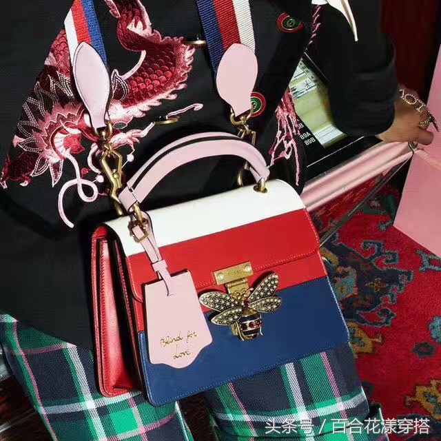 gucci小蜜蜂黑色怎么搭,gucci象征爱情
