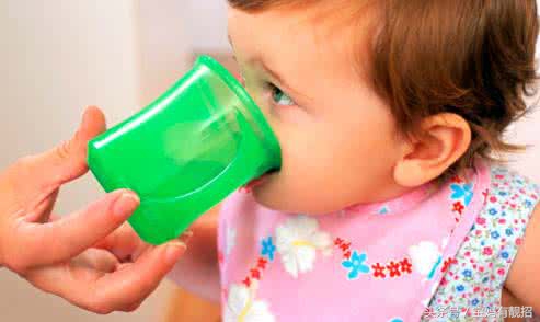 宝宝发烧出了汗但是烧还没退下来,5岁发烧4天了一直退不下来怎么办