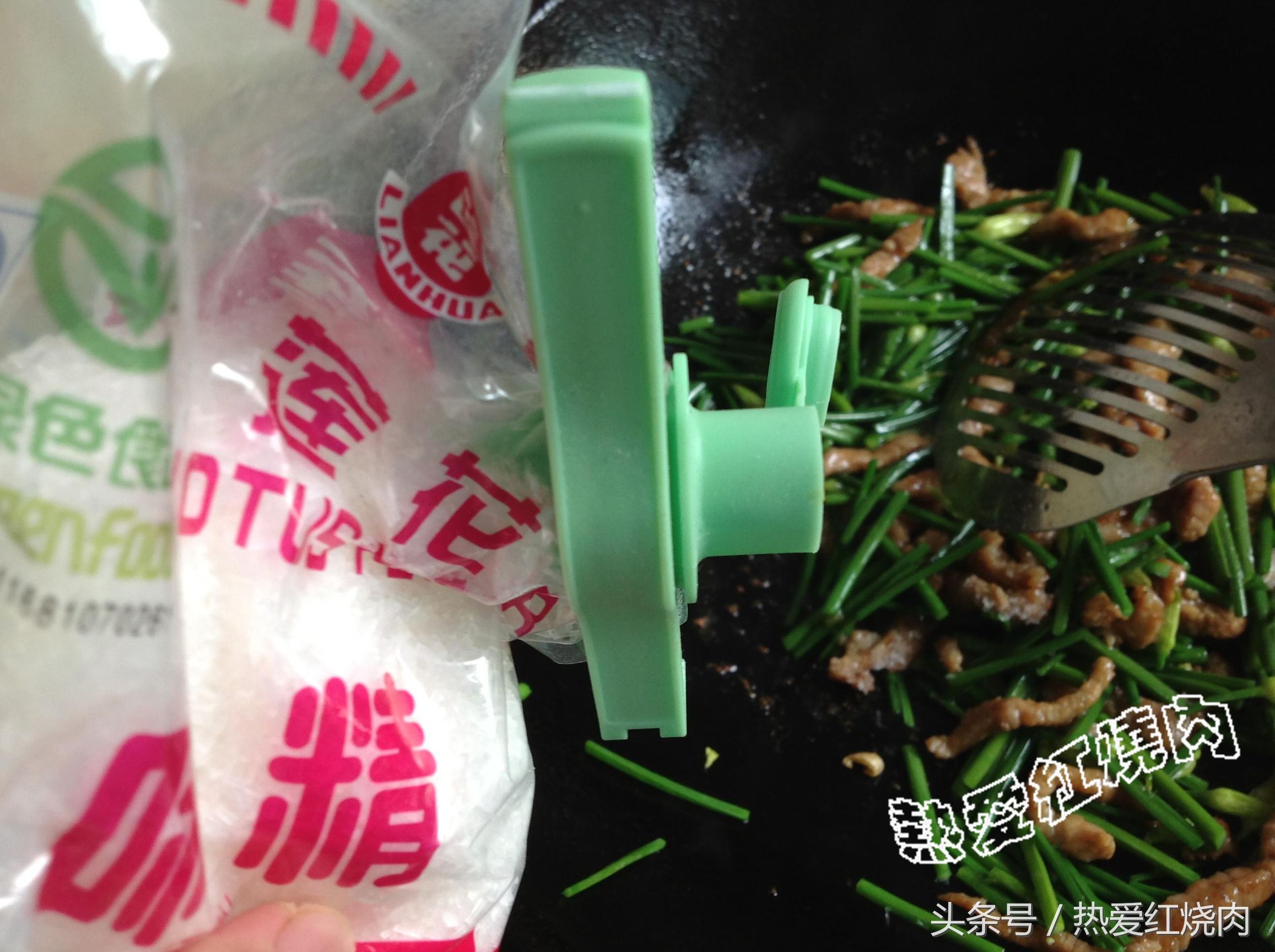 很多人都爱吃西红柿炒鸡蛋,韭菜煎鸡蛋和韭菜炒鸡蛋哪个好吃