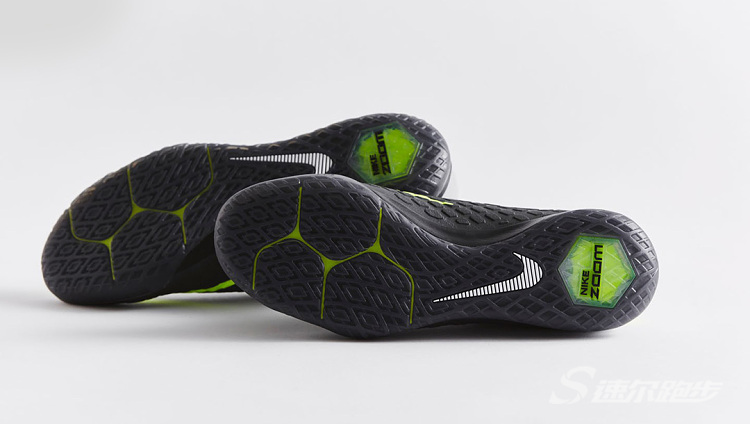 足球鞋钢钉对膝盖危害大吗,足球鞋知识科普之足球鞋怎么选