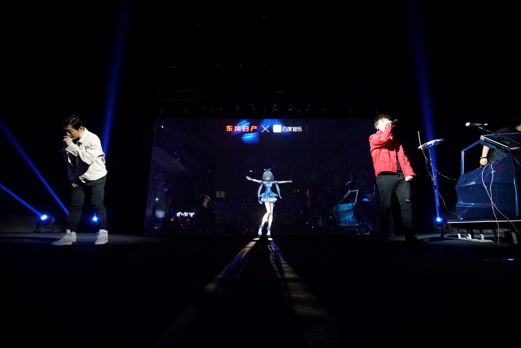 东风日产立于巅峰生而不凡,东风日产十周年庆典