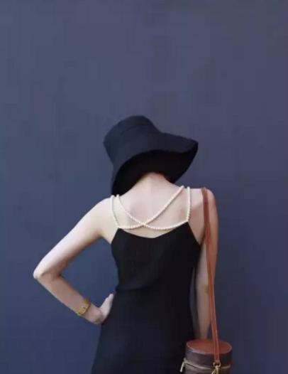 哪些网红店衣服质量好,网红店爆款衣服