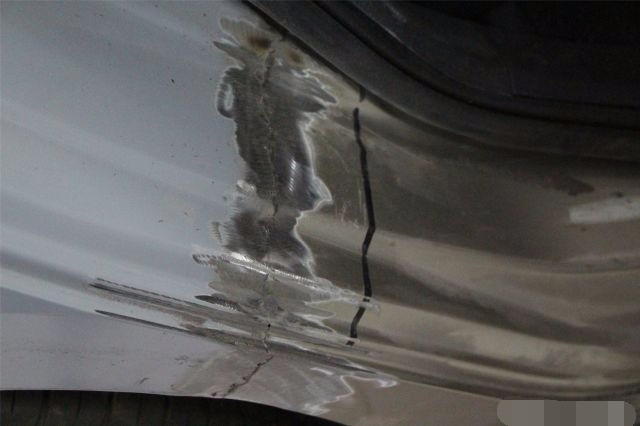 车子撞坏了4s店怎么处理,揭秘事故车在4s店维修