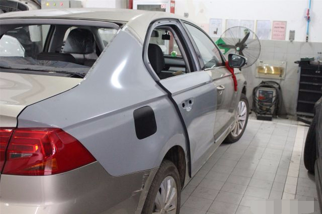 车子撞坏了4s店怎么处理,揭秘事故车在4s店维修