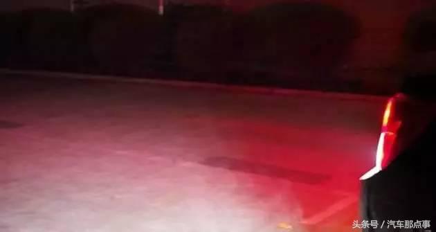 光线昏暗倒车把脑袋给夹了？5招教你克服“夜盲症”！