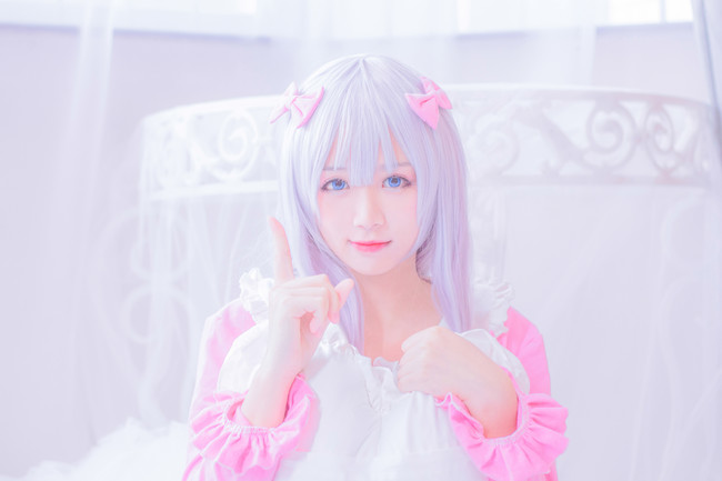 cos二次元少女漫画,双马尾动漫少女cos可爱