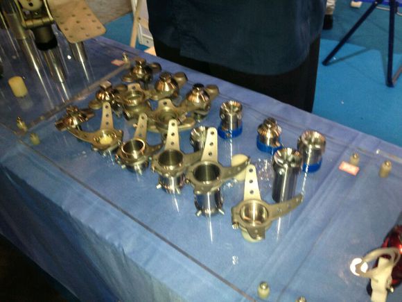 截肢后戴假肢老是疼怎么处理,截肢病人关注事项