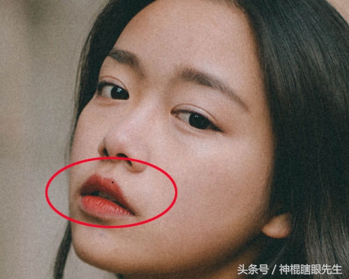 天生嘴唇长痣是什么痣,嘴唇有痣是富贵相吗