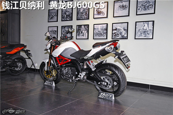 黄龙600和正常四缸,黄龙600新款对比老款