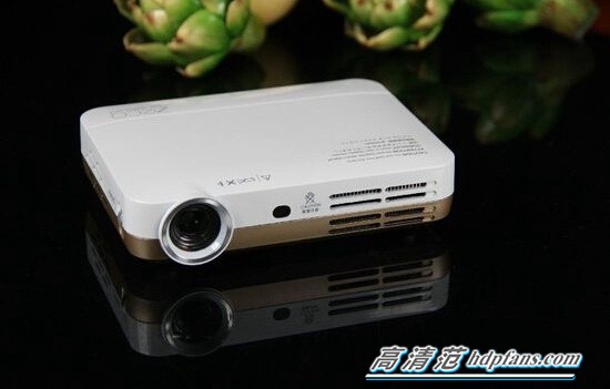 投影仪品牌推荐四个热门投影,目前最好的投影仪是什么品牌