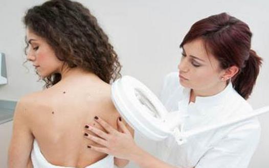 皮肤癌早期症状及治疗,皮肤癌患者早期都有哪些症状