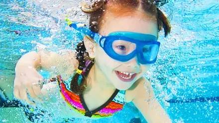 耳朵耳膜穿孔有什么办法,憋喷嚏导致耳膜穿孔