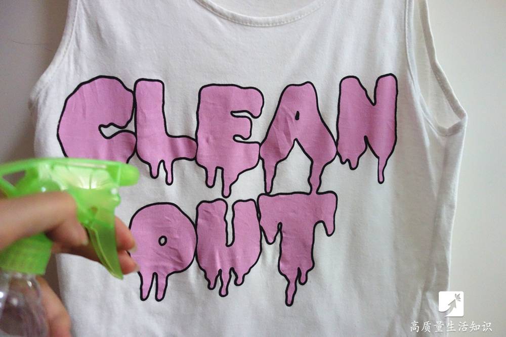 ps怎么把皱衣服弄平整,衣服皱了不用熨斗如何烫平