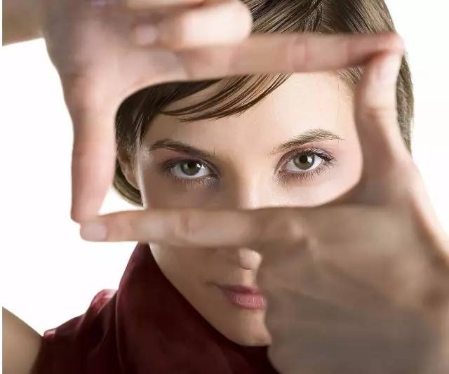 对眼睛干涩有好处的食物,缓解眼疲劳改善视力多吃7种水果