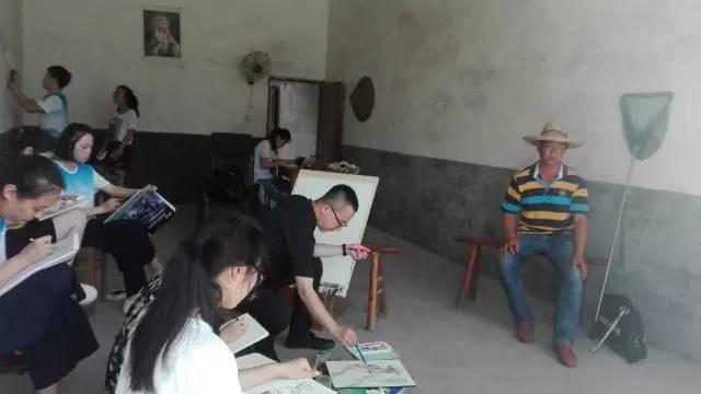 缇庨亣鑹鸿,涓浗缇庢湳瀛﹂櫌缇庨亣鑹鸿