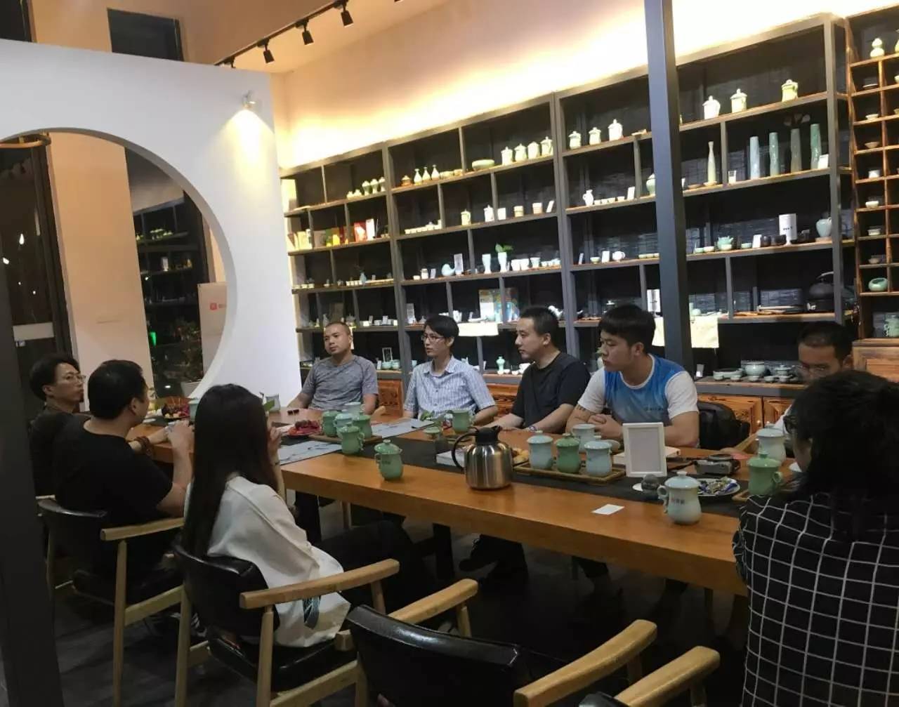 缇庨亣鑹鸿,涓浗缇庢湳瀛﹂櫌缇庨亣鑹鸿