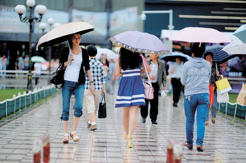 高温持续20天后连续下大雨,高温持续20天突降暴雨