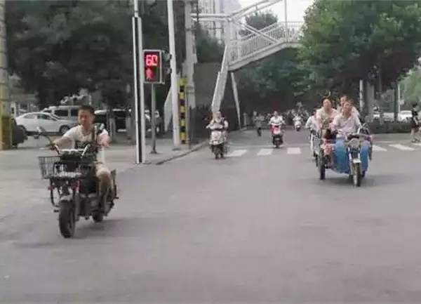 焦作不文明交通,不文明交通行为曝光直播