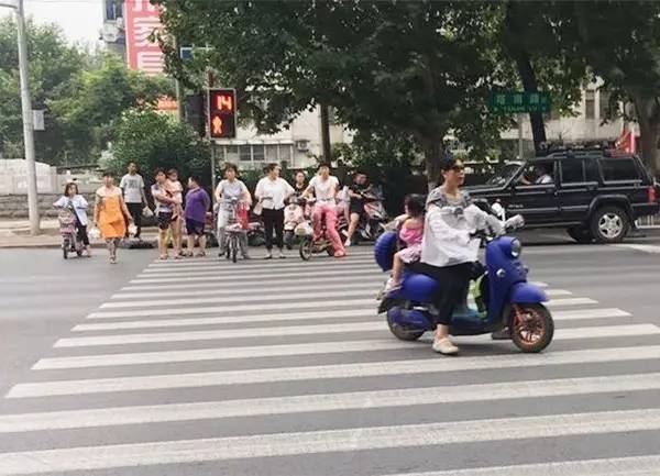 焦作不文明交通,不文明交通行为曝光直播