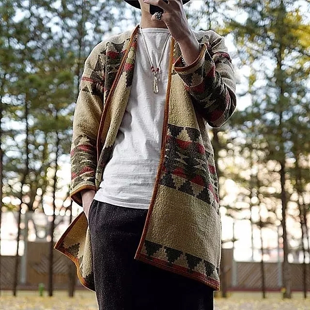 一把伞卖10万天价,一把伞卖七十万块