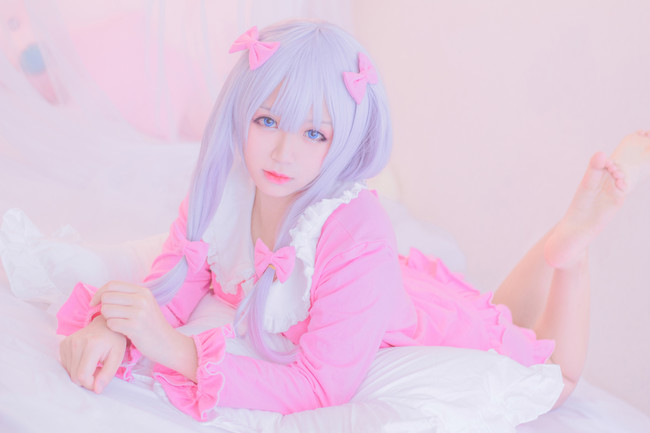 cos二次元少女漫画,双马尾动漫少女cos可爱