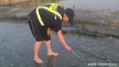 30万钻戒掉到马桶,30万的钻石戒指