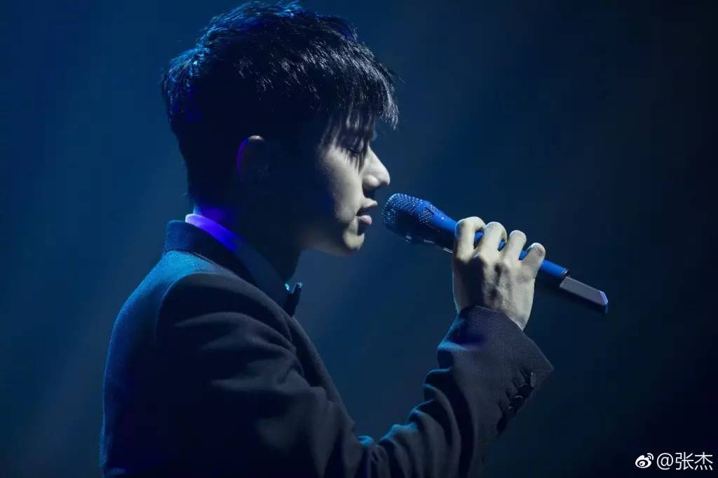 谢娜张杰最新情况,张杰被黑高能版就是爱