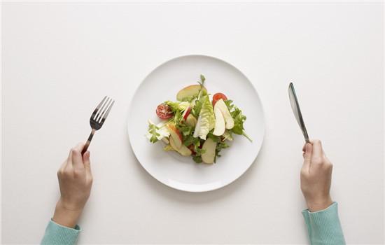 脸部的皮肤松弛衰老怎么修复,40岁女人脸部皮肤松弛下垂正常吗