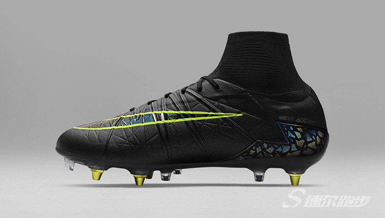 足球鞋钢钉对膝盖危害大吗,足球鞋知识科普之足球鞋怎么选