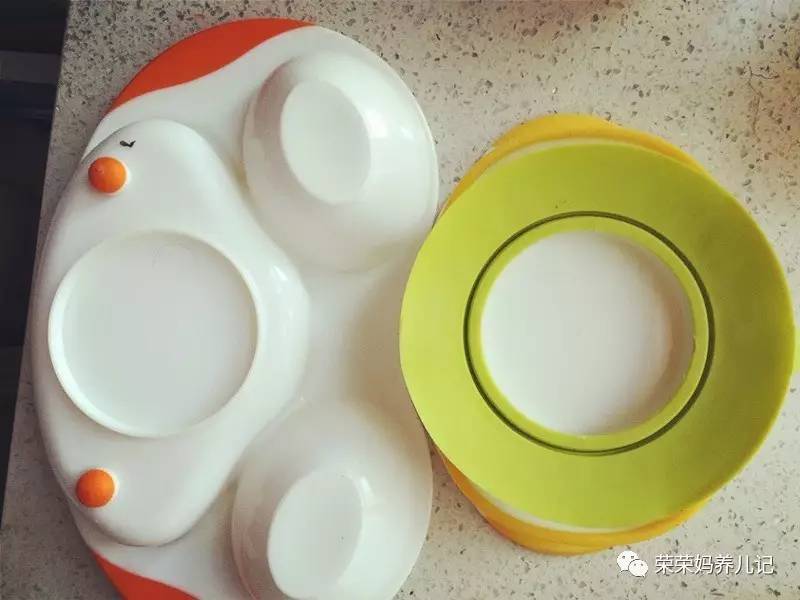 喂一个孩子长大竟然需要用这么多碗？细数各种类型的辅食碗优劣