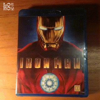 电影中人物从车里走出来画面,电影角色从dvd盒里跑出来