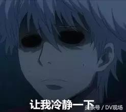 靓女关注！肇庆街头出现变态猥琐男，公交车站*拍偷**女性裙底