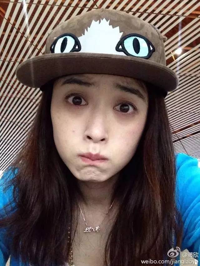 明星皮肤真的不长痘吗,脸上不长痘